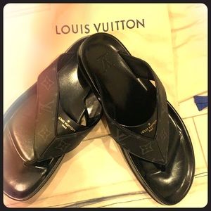 Louis Vuitton Never worn size 8